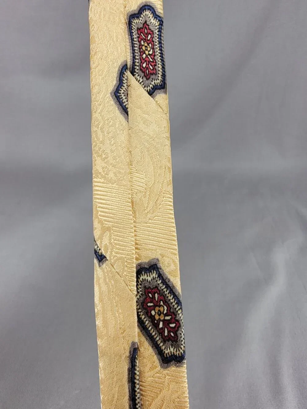 Vtg Robert Talbott Best of Class Silk Necktie Tie Mens Yellow Red Geometric USA